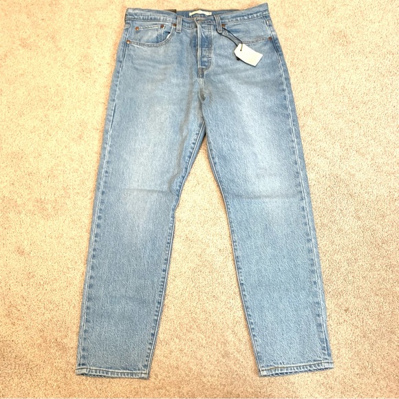 Levi's Denim - Levi’s Women’s Wedgie Blue Jeans High Rise Tapered Leg Size 30 Button Fly